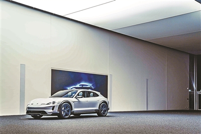 保时捷 Mission E Cross Turismo 电动汽车之美