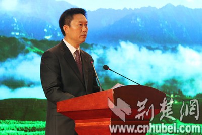 以茶为媒 鹤峰茶商大会现场签约1.8亿元