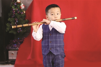 金猪年“封面宝贝”中午12点揭榜!