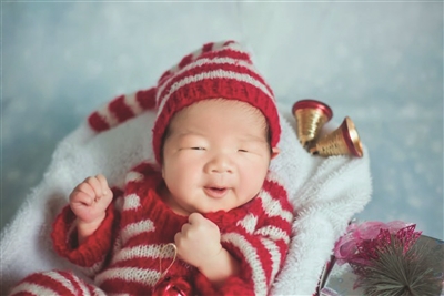 金猪年“封面宝贝”中午12点揭榜!