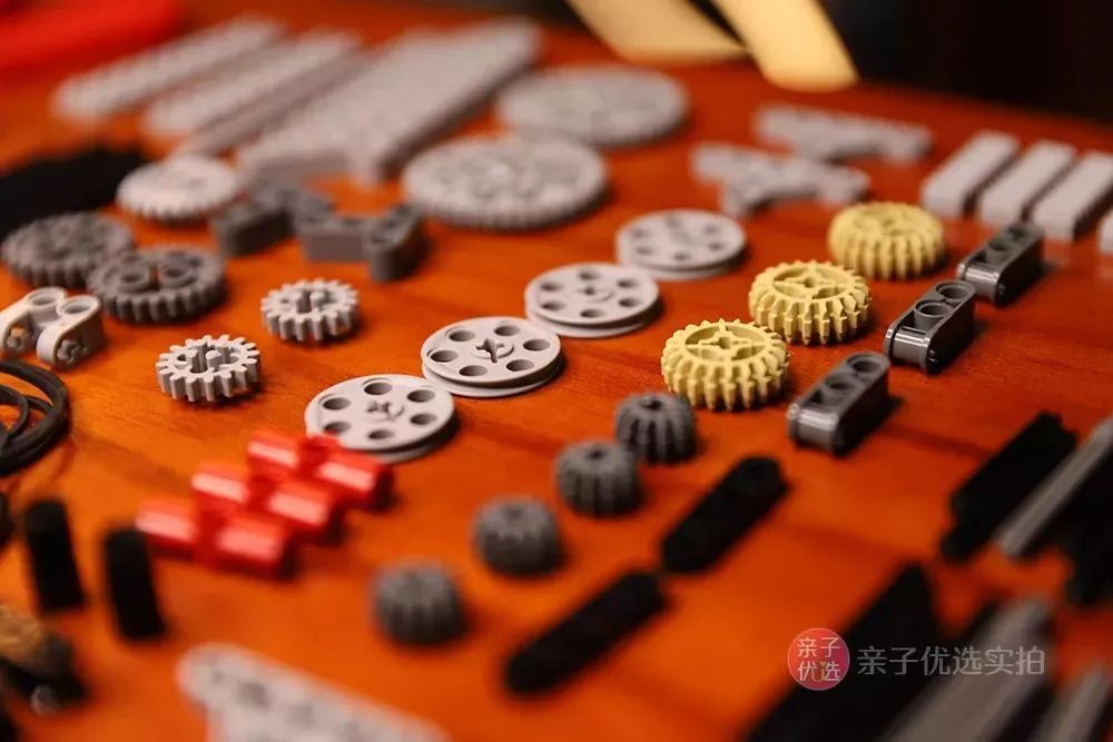 重磅!机器人编程课进入中小学,3年级开始学!