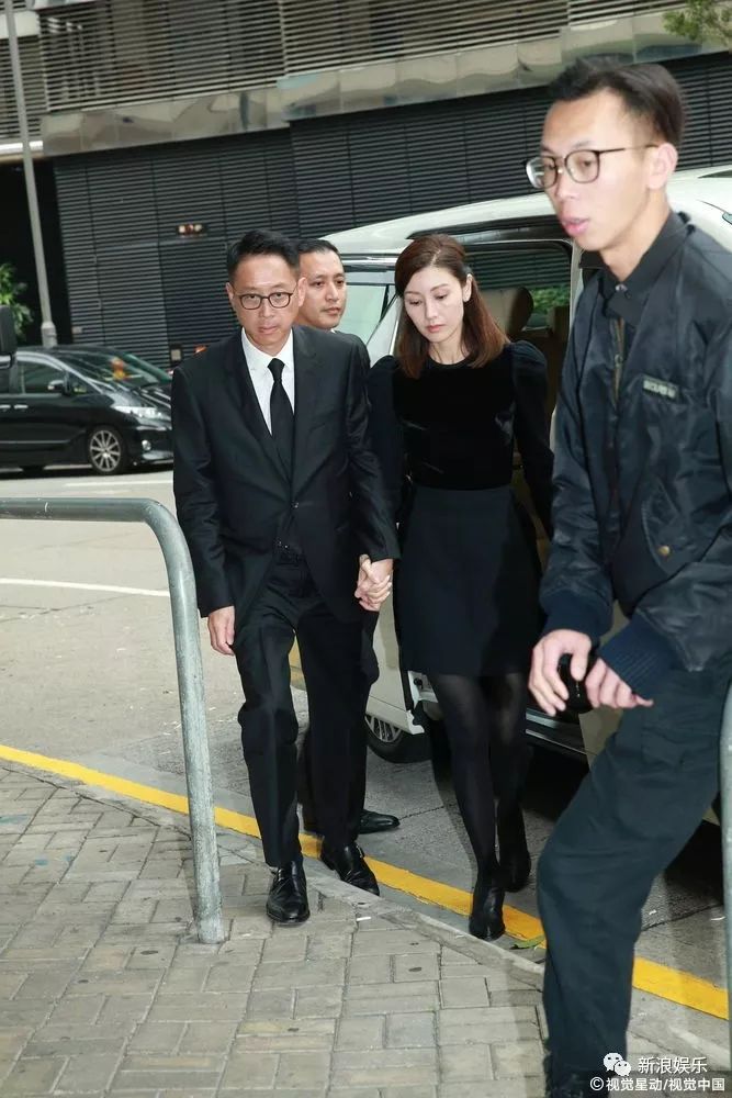 连李嘉欣都要被担心钱不够花了？