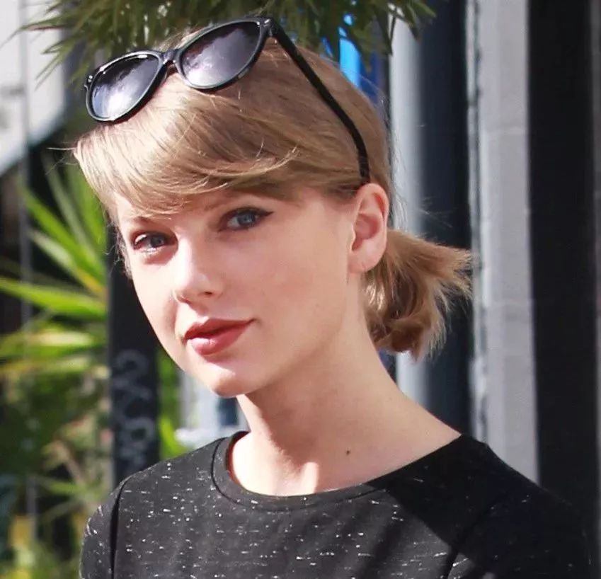 当外国明星知道他们的中国外号后.这也算我们