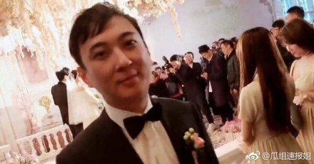 不让女大学生穿紧身裤? 每日轻松一刻3月31日周末版