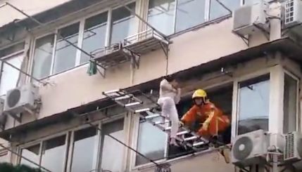 ŮӾȻ4¥¸վ9Сʱȥϰʱ°