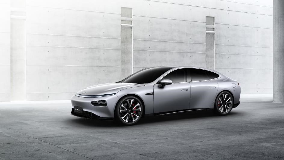 小鹏汽车全新智能电动轿跑P7开启预售