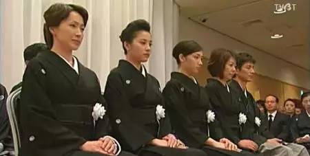主演剧集初回收视14.7 这位大叔已经变成收视保障