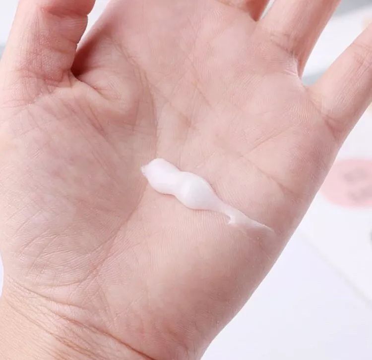 油皮选洁面,清洁力越强越好? 油皮选洁面,清洁力越强越好?