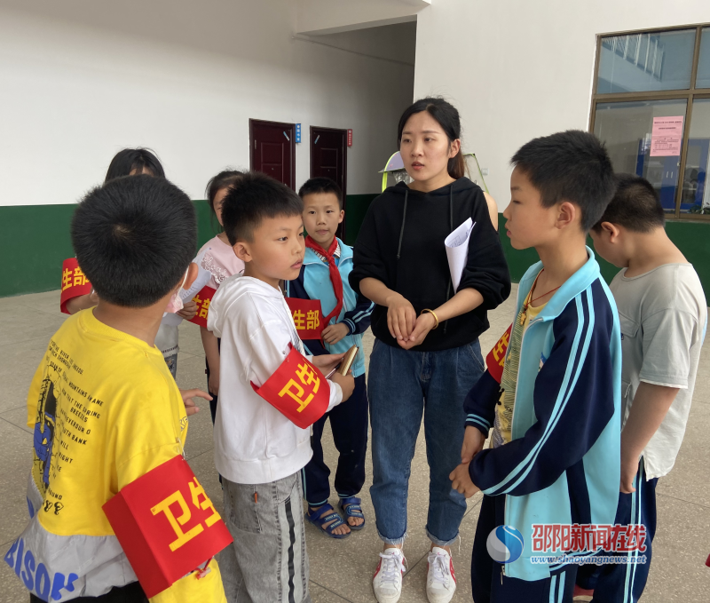武冈市新东中心小学:让学生学会自主管理、自我教育、自我发展