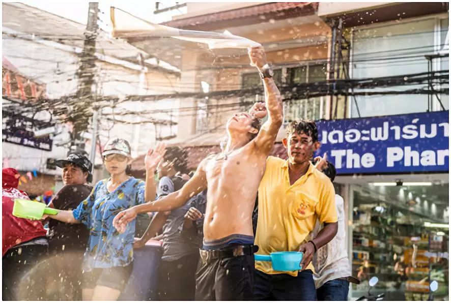 最嗨索尼微单A7M3苏梅岛泼水节拍摄教程!