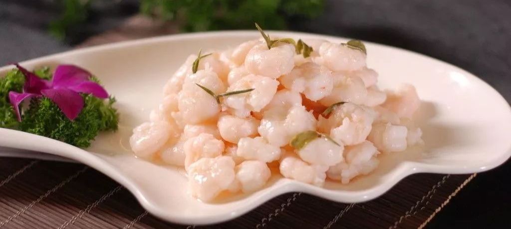 哈尔滨4月机票白菜价,400多去杭州,500多飞海