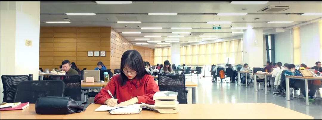 117岁的南大图书馆,拍了部青春洋溢的微电影