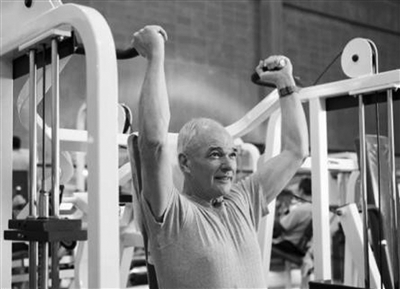 别让年龄拖了力量的后腿