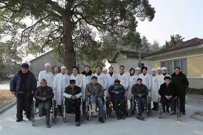 带着麻风休养员的心声，她来了