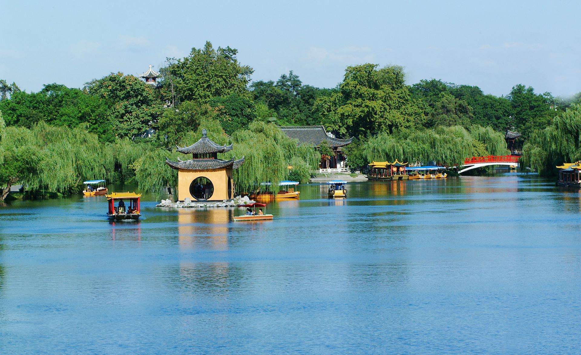 总编辑与市委书记面对面