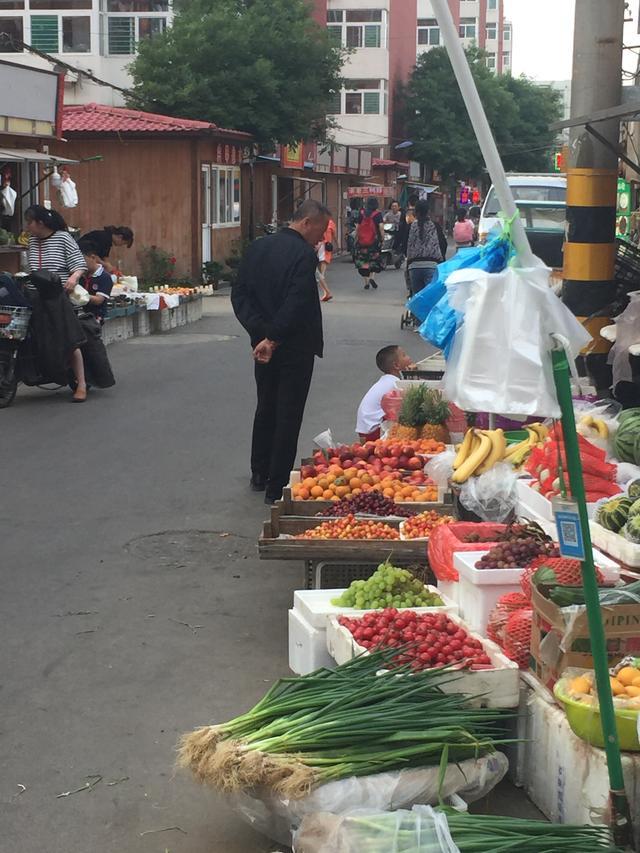 限塑令落地十年 快递外卖业拖后腿