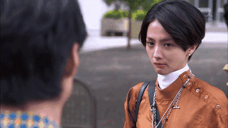 从组合解散走到影后 历尽大风大浪她依然像个少女
