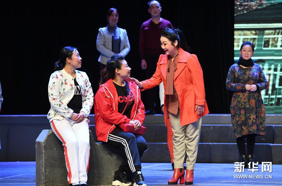 新编秦腔现代剧《禹河春》在兰州上演