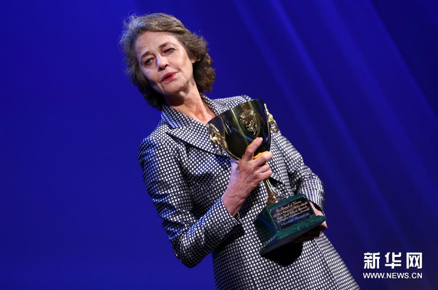 第69届柏林电影节终身成就奖将授予英国演员兰普林