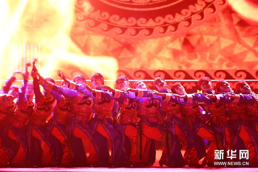 民族歌舞《香巴拉之约》在兰州上演