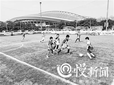 重庆足协首次选拔U7、U8梯队 从细节考察苗子