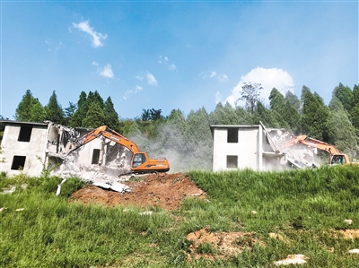 蓝田已拆违建71处 共35810平方米