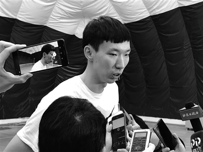 姚明:一切要按规则来,周琦本赛季无缘CBA