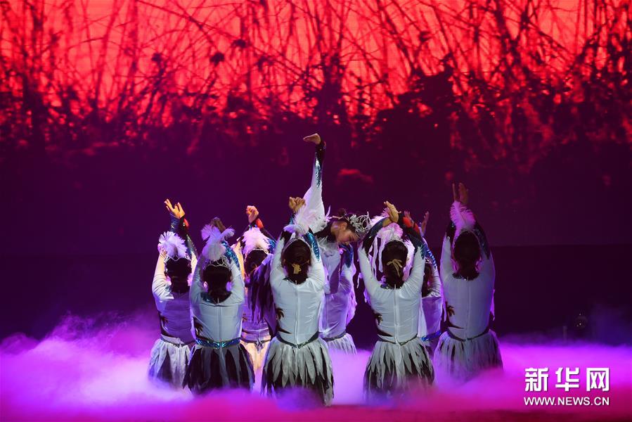 民族歌舞《香巴拉之约》在兰州上演