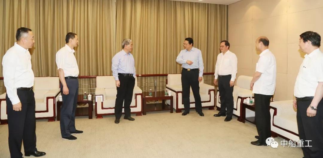 中船老总_大海中的船图片(3)