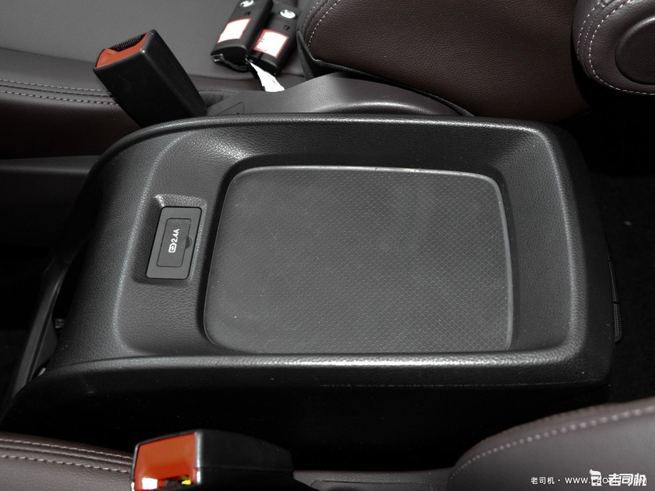 「到店实拍」GM8的小兄弟,预售11万不带侧滑门的MPV,传祺GM6。