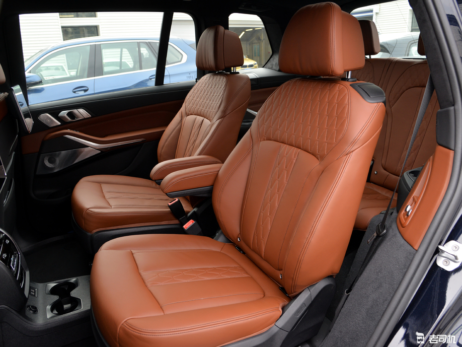 「到店实拍」挑战奔驰GLS,新晋百万大型SUV 宝马X7