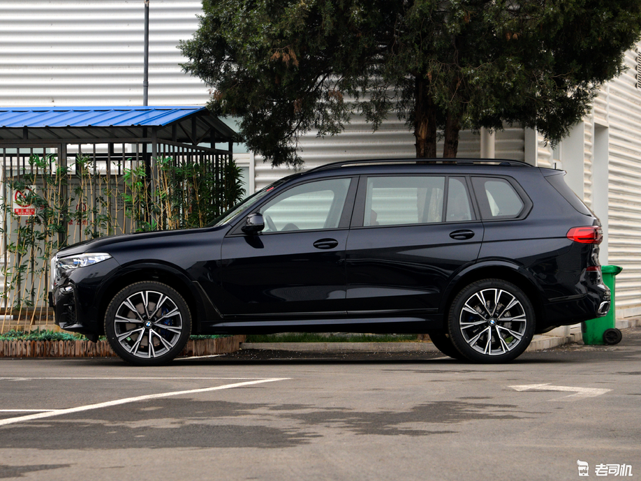 「到店实拍」挑战奔驰GLS,新晋百万大型SUV 宝马X7