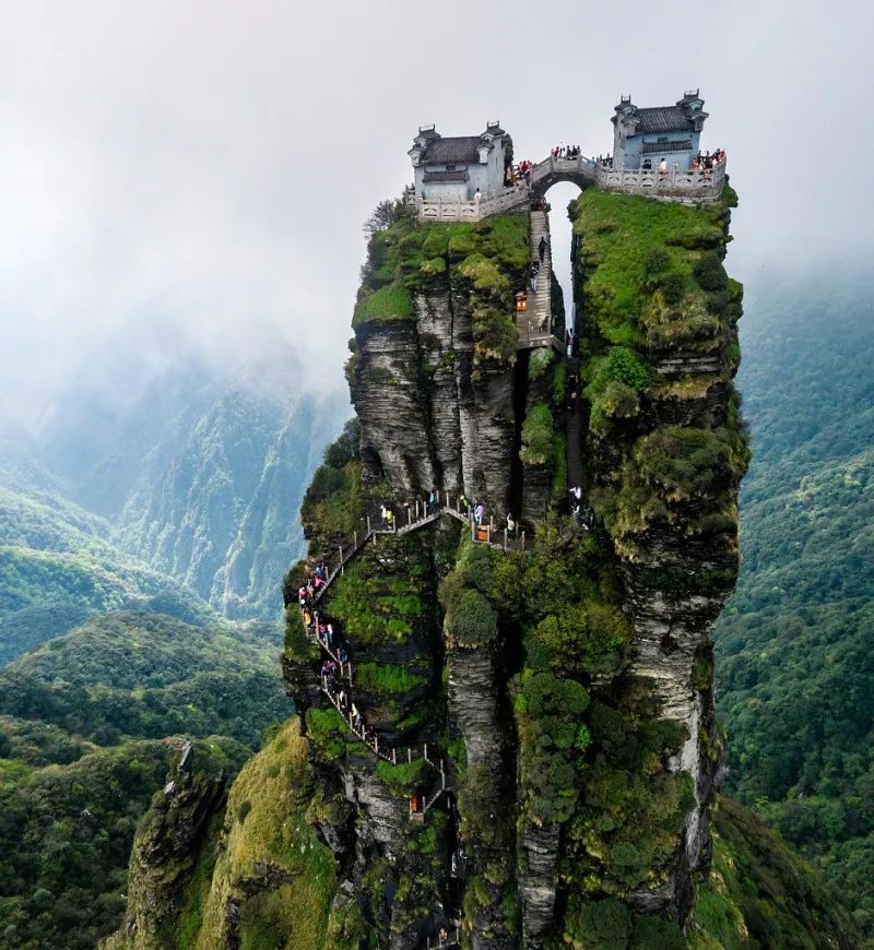 中国贵州梵净山列入世界遗产名录