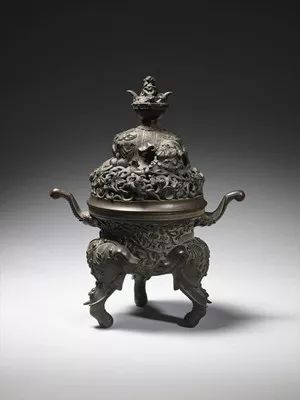17世纪末或18世纪初,中国的青铜“大象”香炉,估价3000-5000英镑。
