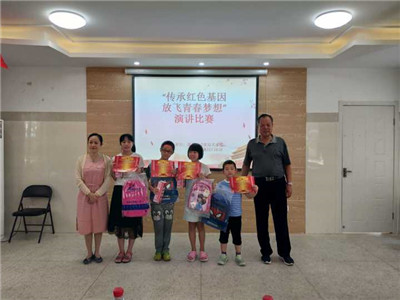 新民门社区举办演讲比赛,小选手精彩演讲感染了每个人