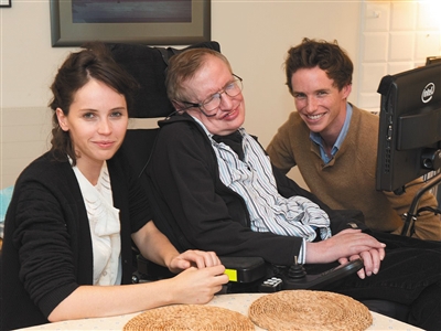 “我好像越来越喜欢脸上的小雀斑了”