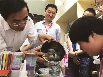 见证进步 共创美好