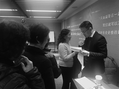 是肩周炎还是肩袖损伤？