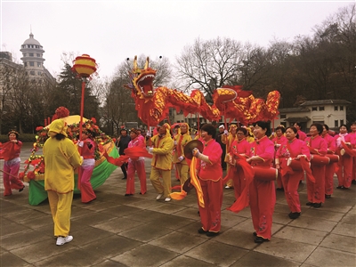 闹新春珍珠泉年味儿足