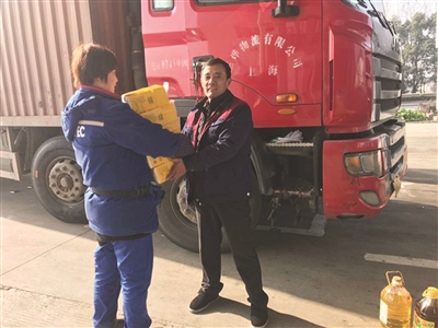 一顿宵夜 温暖一位硬汉一个冬天