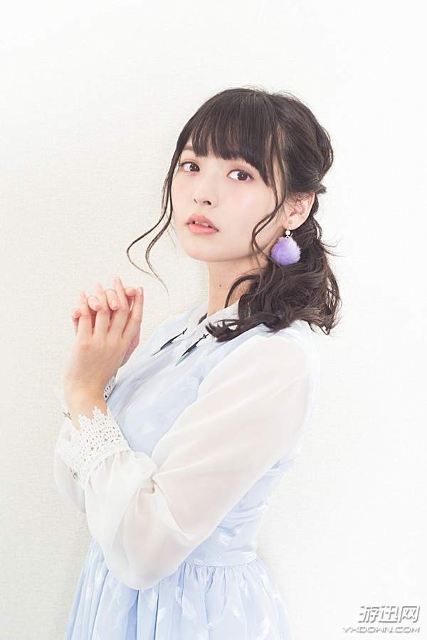 上坂堇内衣_上坂堇性感内衣
