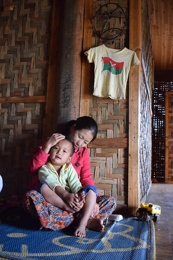 田野调查手记|水泥房里的缅甸媳妇:丈夫早逝,靠