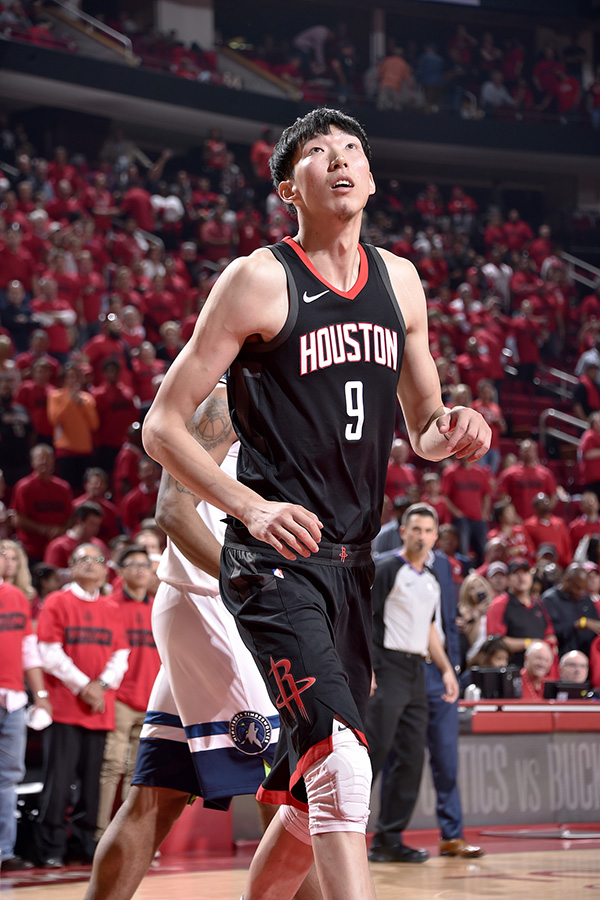 NBA再演“中国德比”，阿不都沙拉木代表勇士出战夏季联赛