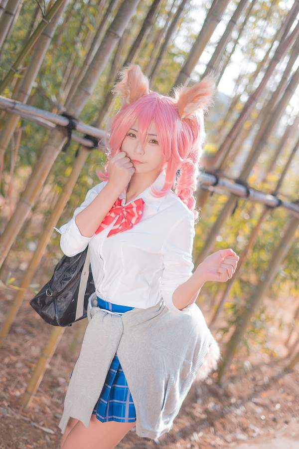 韩国小姐姐Cos《FGO》制服玉藻前 搞怪卖萌,翘臀诱人