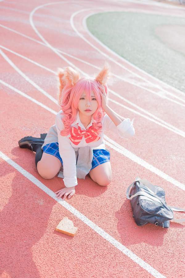 韩国小姐姐Cos《FGO》制服玉藻前 搞怪卖萌,翘臀诱人