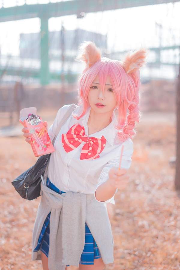 韩国小姐姐Cos《FGO》制服玉藻前 搞怪卖萌,翘臀诱人