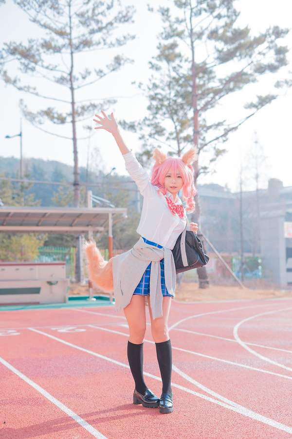 韩国小姐姐Cos《FGO》制服玉藻前 搞怪卖萌,翘臀诱人