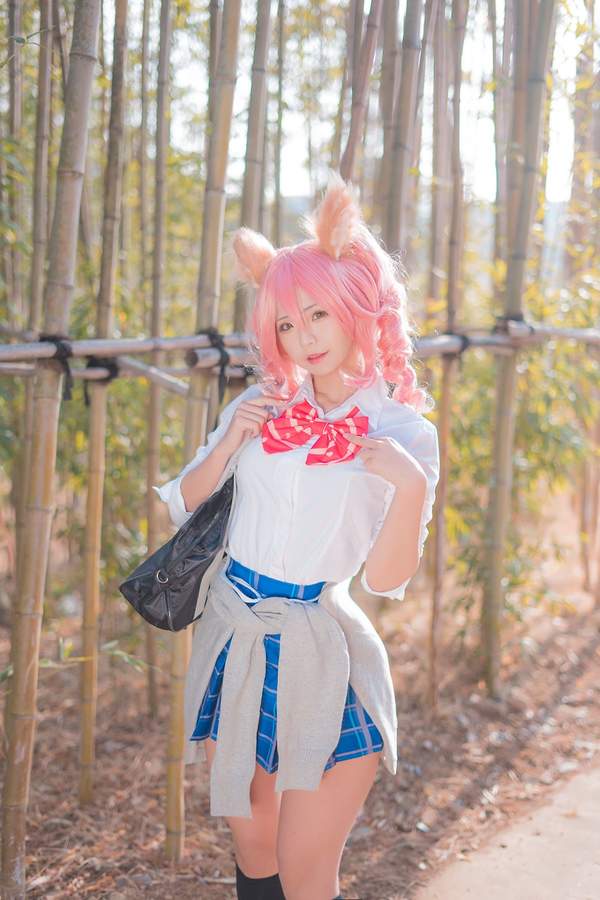 韩国小姐姐Cos《FGO》制服玉藻前 搞怪卖萌,翘臀诱人