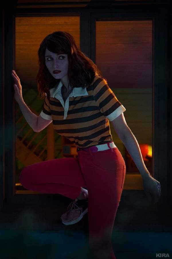 《十三号星期五》淡定姐、杰森Cos 《十三号星期五》淡定姐、杰森Cos 阴森恐怖令人胆寒