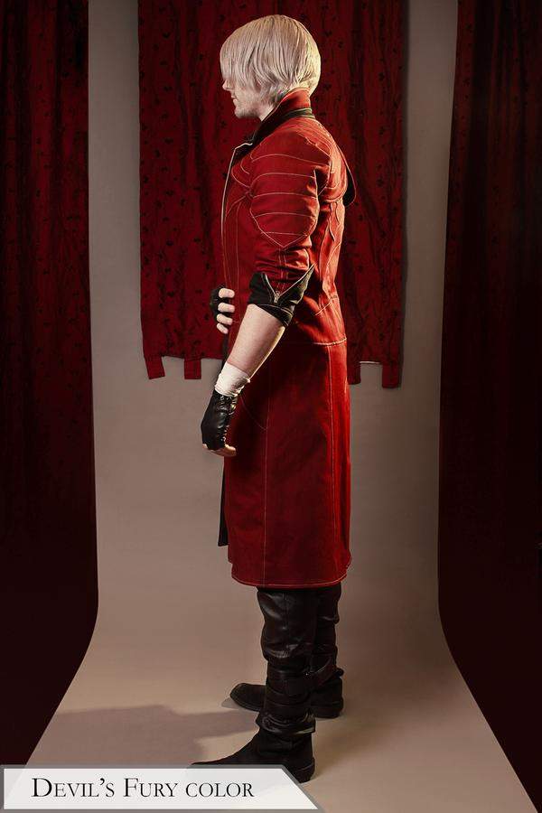 《鬼泣5》官方授权夹克上架 穿上这衣服就是斯巴达之子